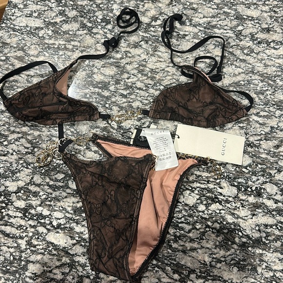 Gucci bikini - Picture 3 of 4